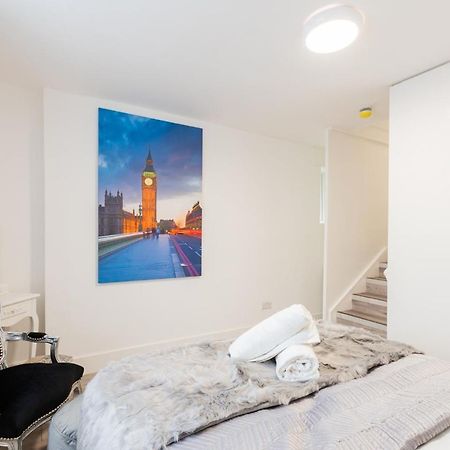 Large Studio Apartment 30 Mins To Oxford Street Londra Esterno foto