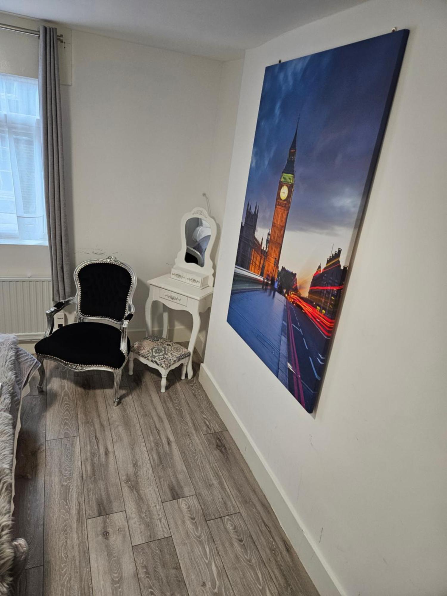 Large Studio Apartment 30 Mins To Oxford Street Londra Esterno foto